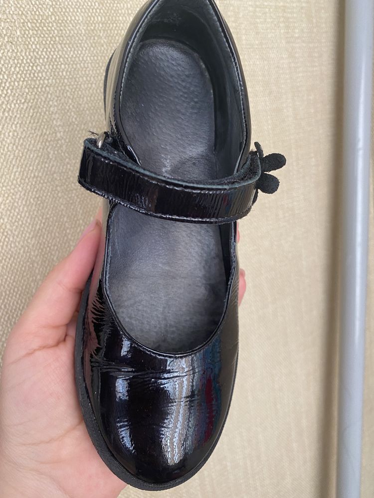 Туфли для девочки 30 размер Италия