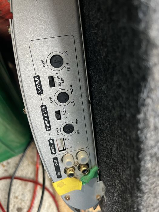 Subwoofer auto in stare perfecta