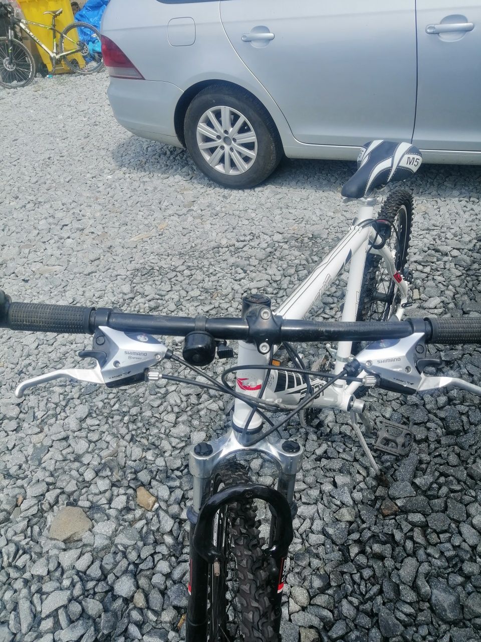 Bicicletă mountain biker cadru aluminiu