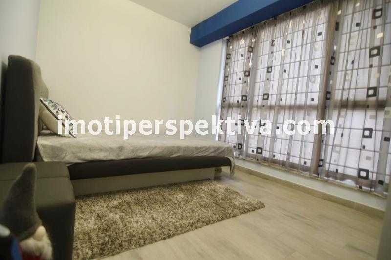 Продава се Тристаен апартамент в Пловдив, Кючук Париж - 96 кв.м за 1918 €/кв.м - Снимка #4