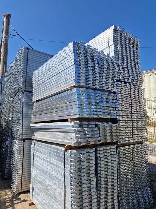 Inchiriere schelă și popi