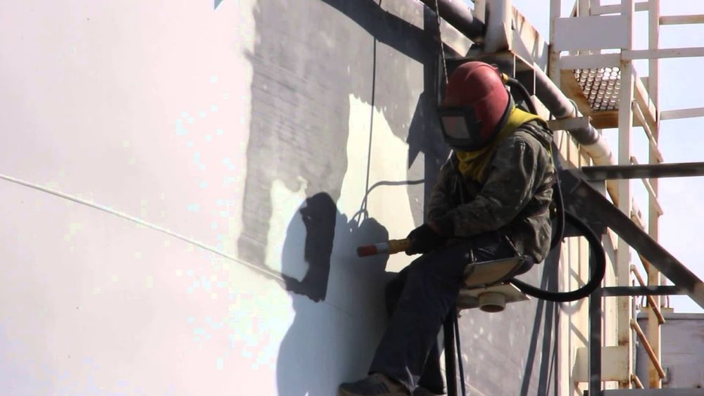 Пескоструй и покраска резервуаров