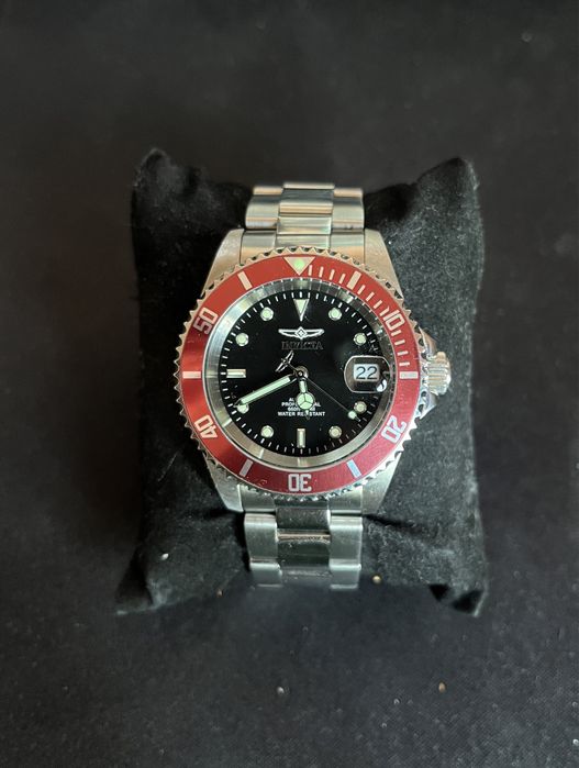 Invicta Pro Diver 35695 Men's Automatic Watch - 40mm