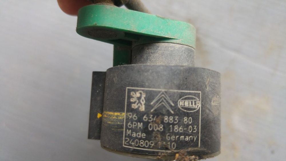 senzor nivel dreapta spate citroen c5 3 break dupa 2008 9663488380