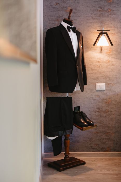 Închiriez manechine / bust rochie de mireasă și costum de mire