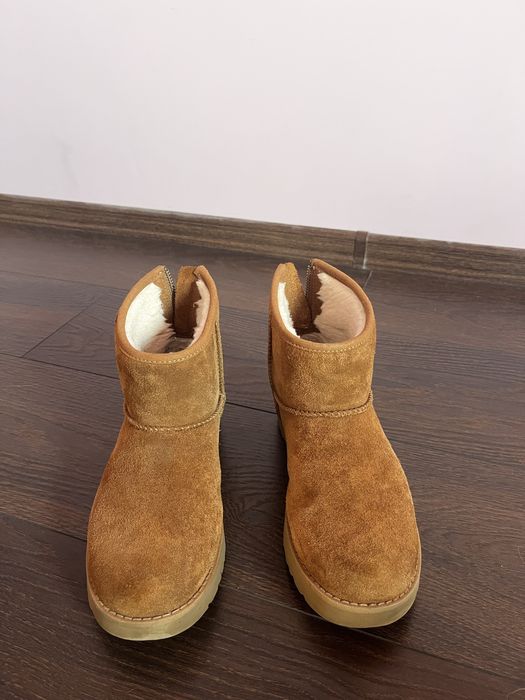 Зимни боти UGG Classic mini, размер 37