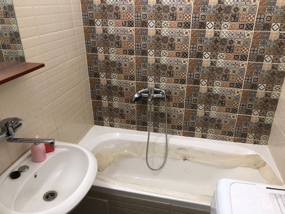 Vând garsoniera 28 mp.