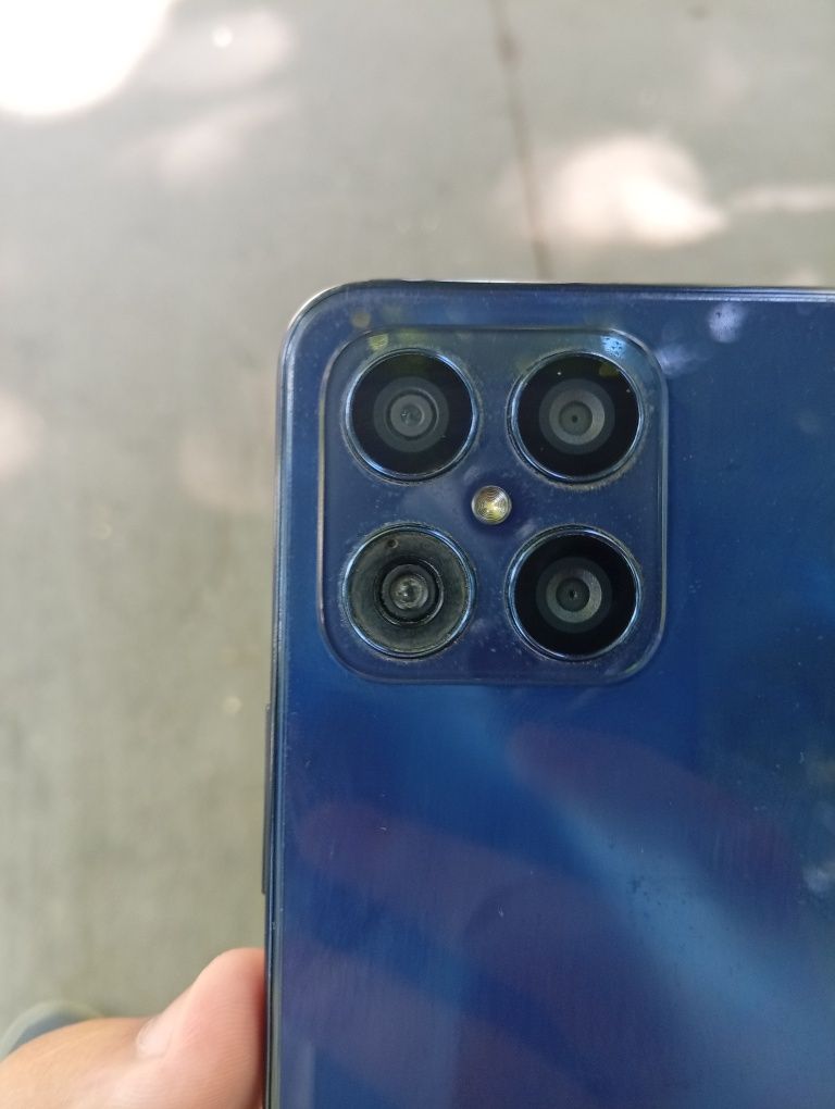 Honor x8 sotiladi 128/8 gb