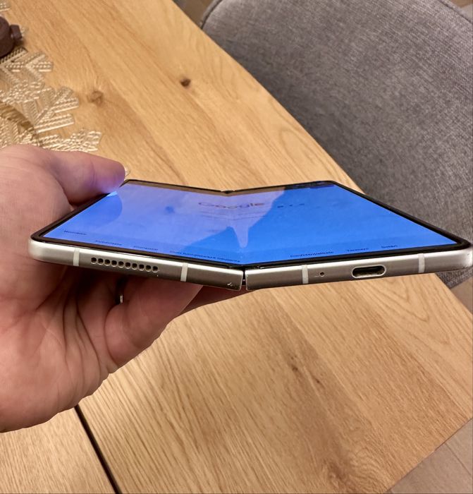 Samsung Fold 3 | 256GB | Fullbox