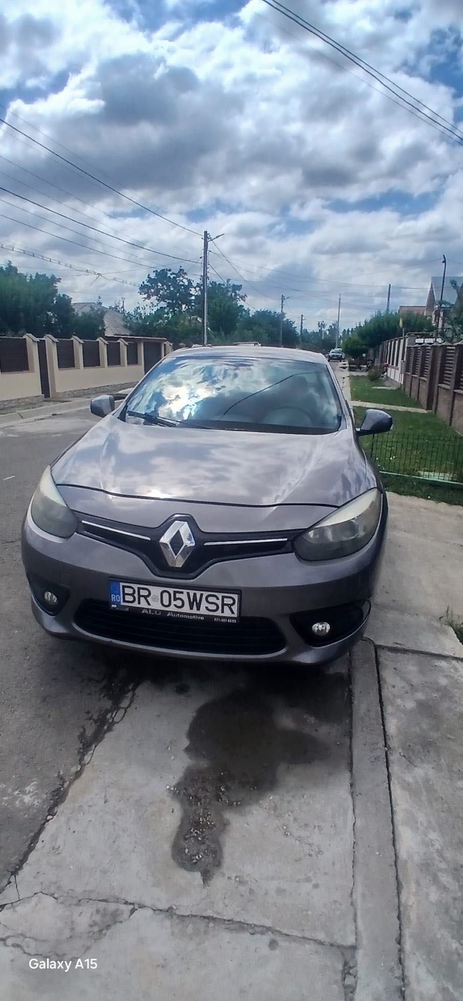 Mașină Renault fluence