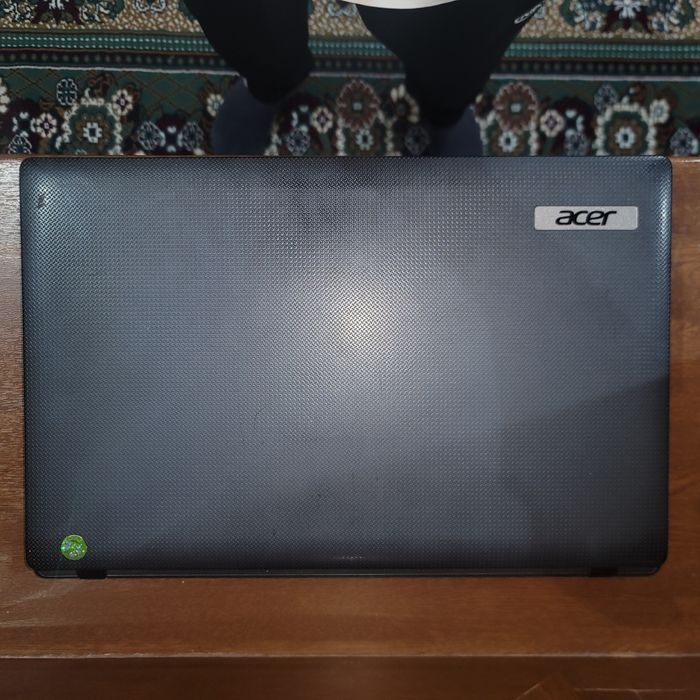 Acer Aspire 5833Z computer