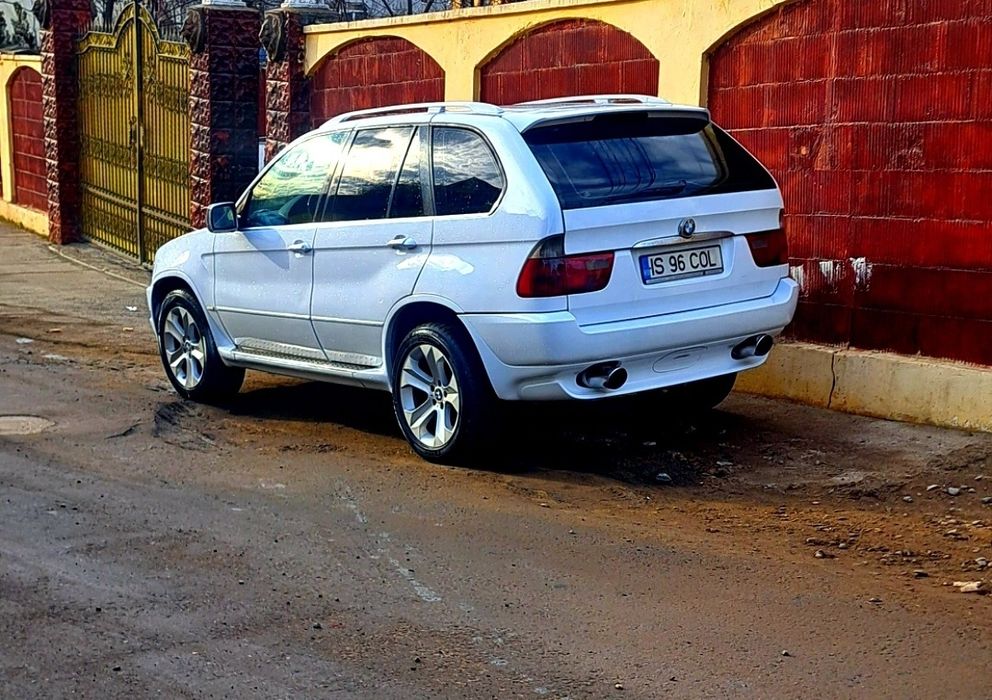 Vând bmw x5 E 53