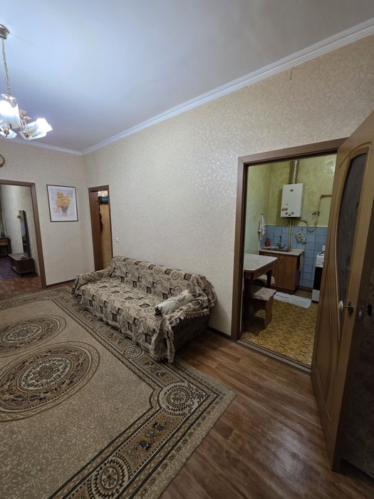 Центре 3х комнатная квартира 3 этаж ГАНИ ИЛЯЕВА