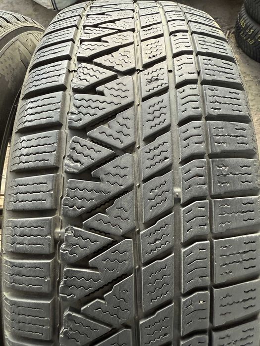2x Anvelope Iarna 235/65 r17 - Kumho Winter Craft WS71 SUV
