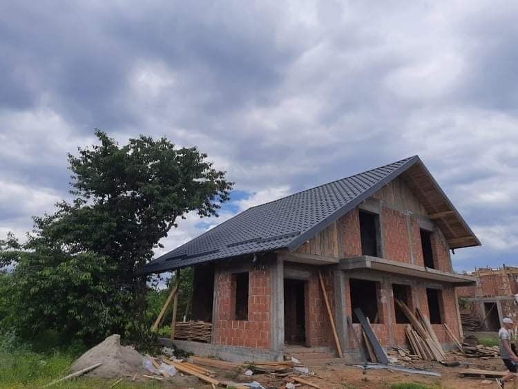 Firma Autorizata în Domneniul Acoperișuri Terase Cabane din lemn
