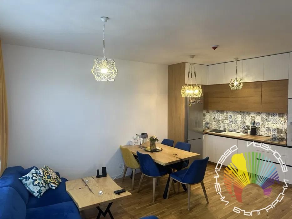 Дава се под наем Двустаен апартамент в Бургас, Славейков - 78 кв.м за 612 € - Снимка #3