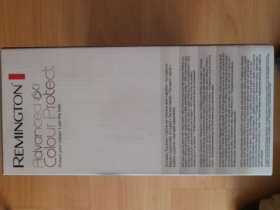 Uscător de păr Remington Advanced Colour Protect
