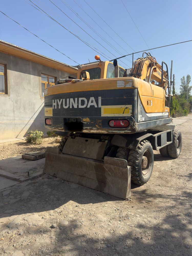 Hyundai 140 sotiladi