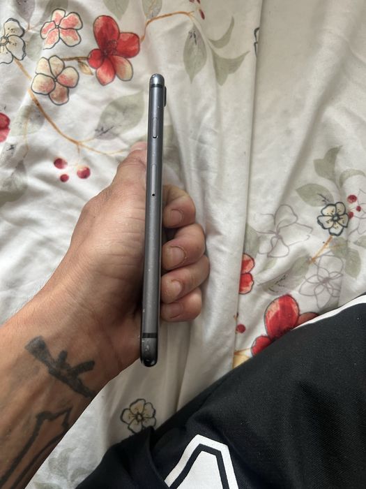 Vand iphone 8 sanatete baterie 87