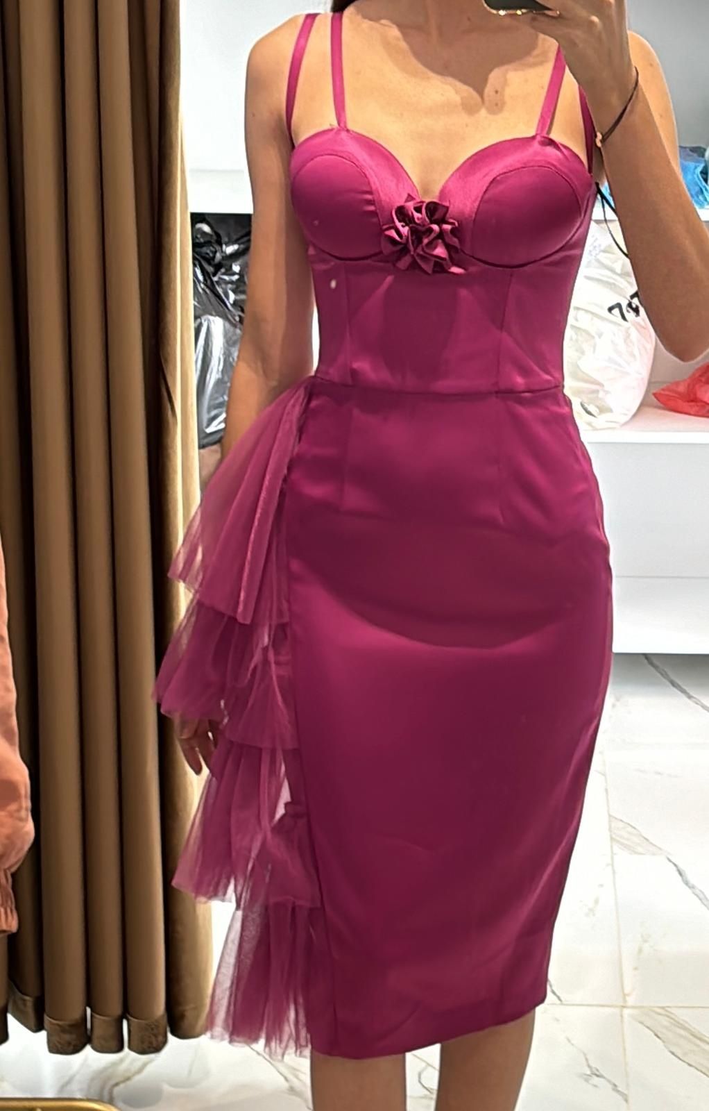Rochie atelier deluxe mărimea xs