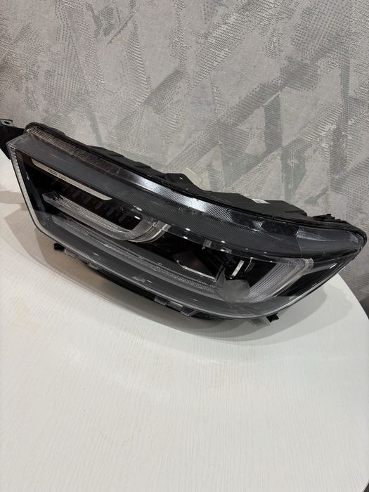 Продам фары. Одна сторона