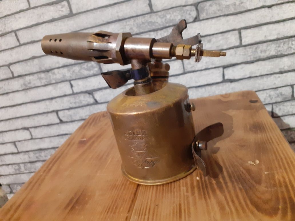 Pompa de benzina ADLER/ALFA (alamă),veche
