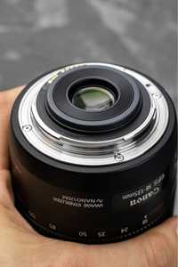 Canon EFS 18-135mm 1:3.5-5.6 IS nanoUSM
