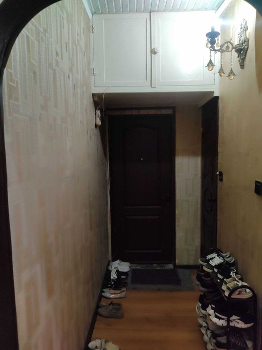 Продается 2/1/4 дома переделана в 3х