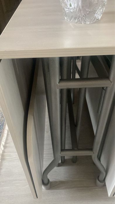 Продам стол недорого