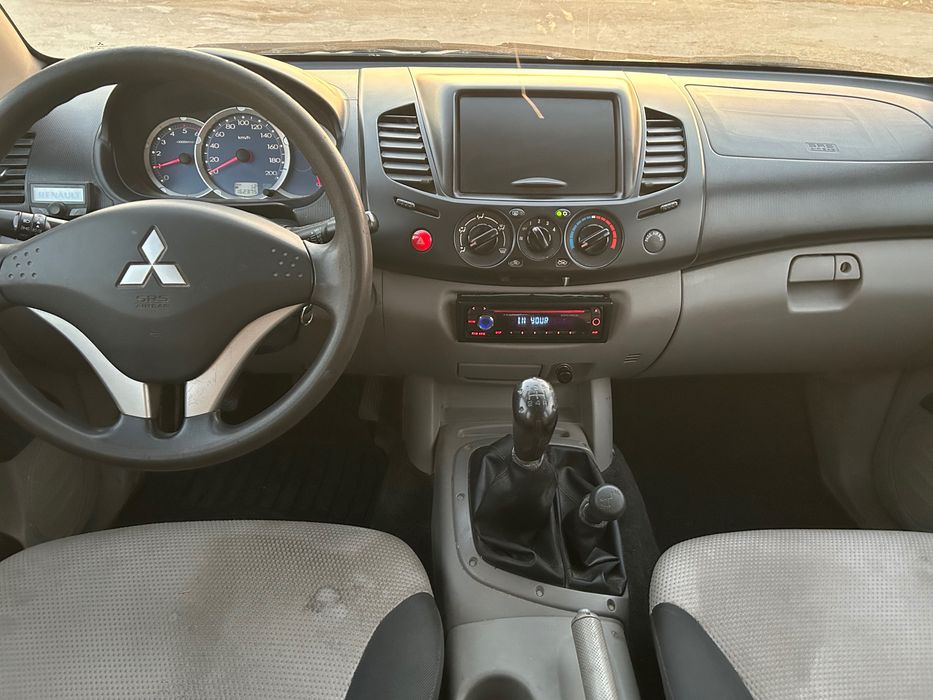 Mitsubishi L 200 2,5 Diesel 4x4 CLIMA  162000 km 2007