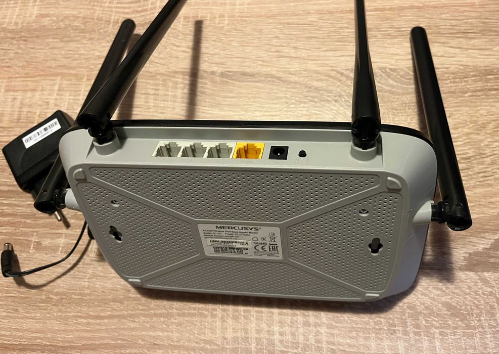 Router Mercusys Wireless Gigabit Dual Band AC1200