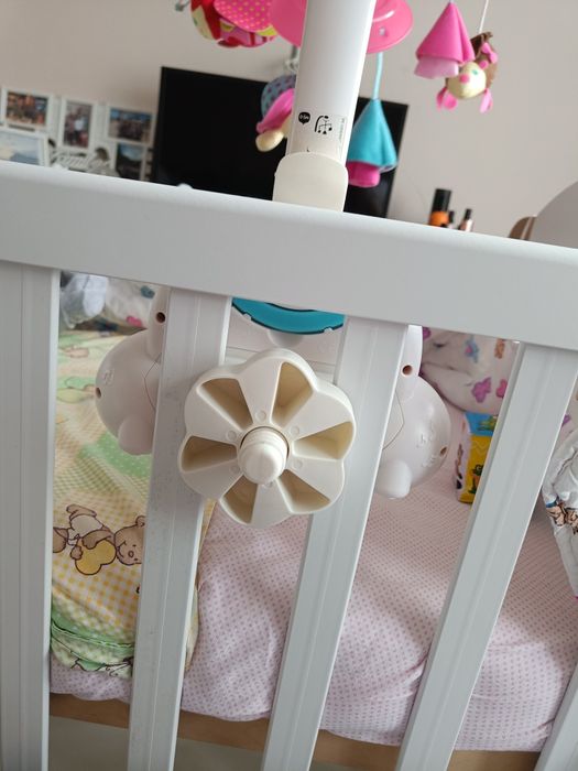 Музикална въртележка + обиколник за кошара + завивка