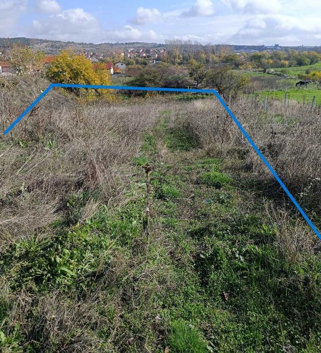 Продава се поземлен имот в регулация – гр. Стрелча