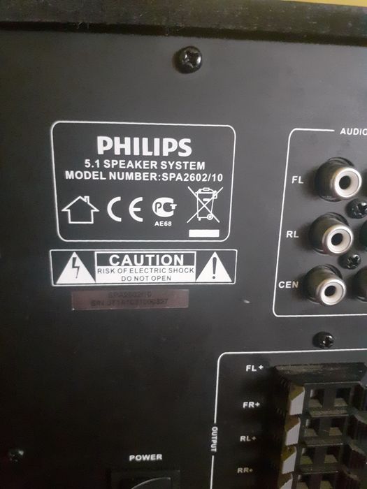 Vând boxe multimedia 5.1 Philips