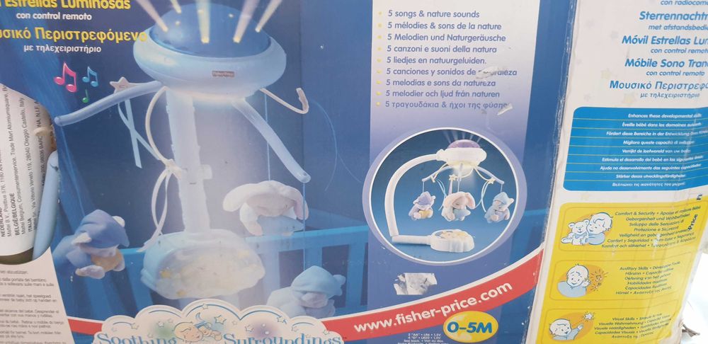 Carusel pentru bebe Fisher Price cu proiectie si telecomanda
