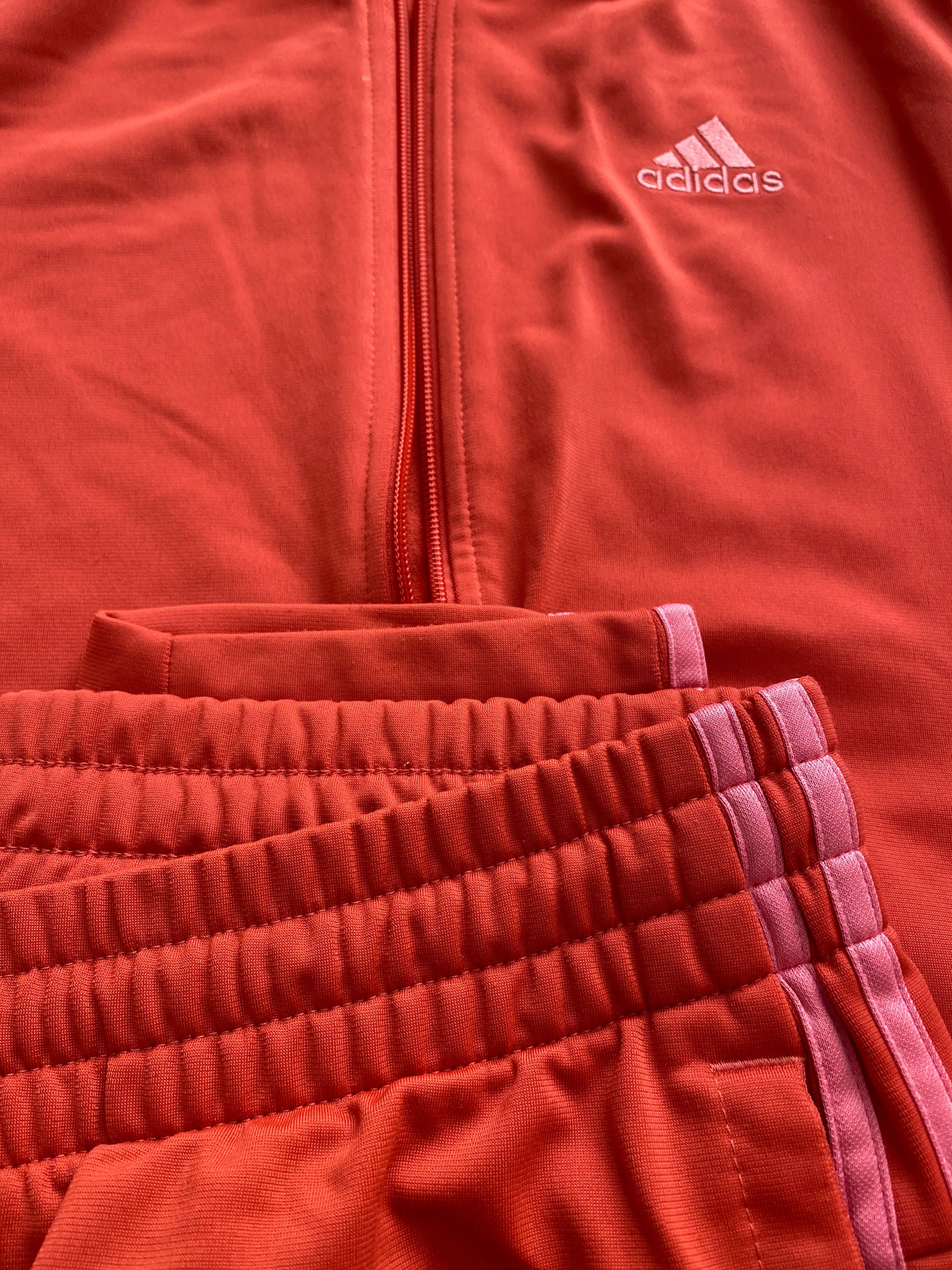 Adidas дамски екип