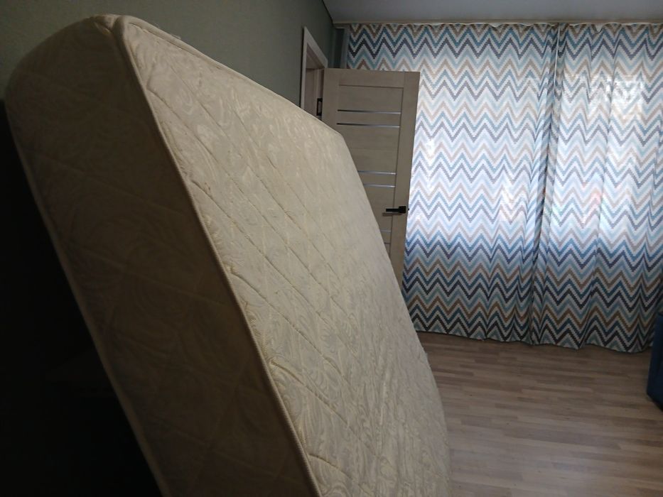 Кровать спальня бу