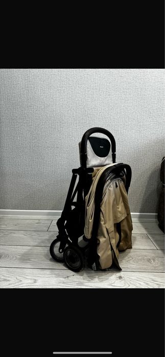 Прогулояная коляска