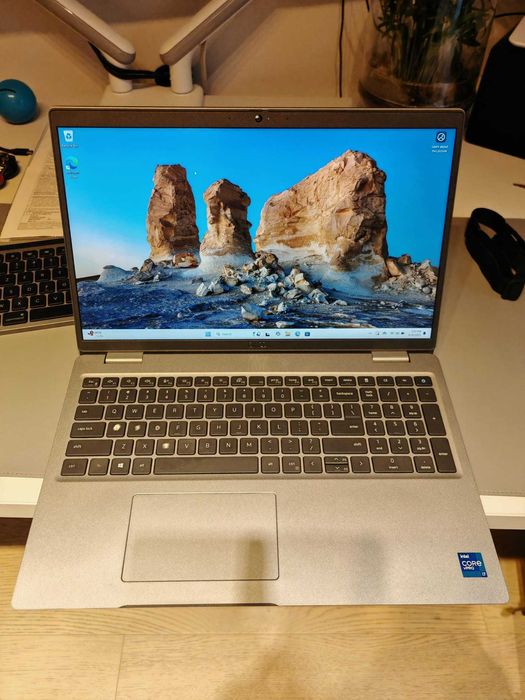 Laptop Dell 5521 - I7 gen 11 11850H 32GB RAM