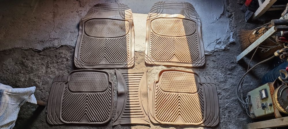 Полики универсальные коврики