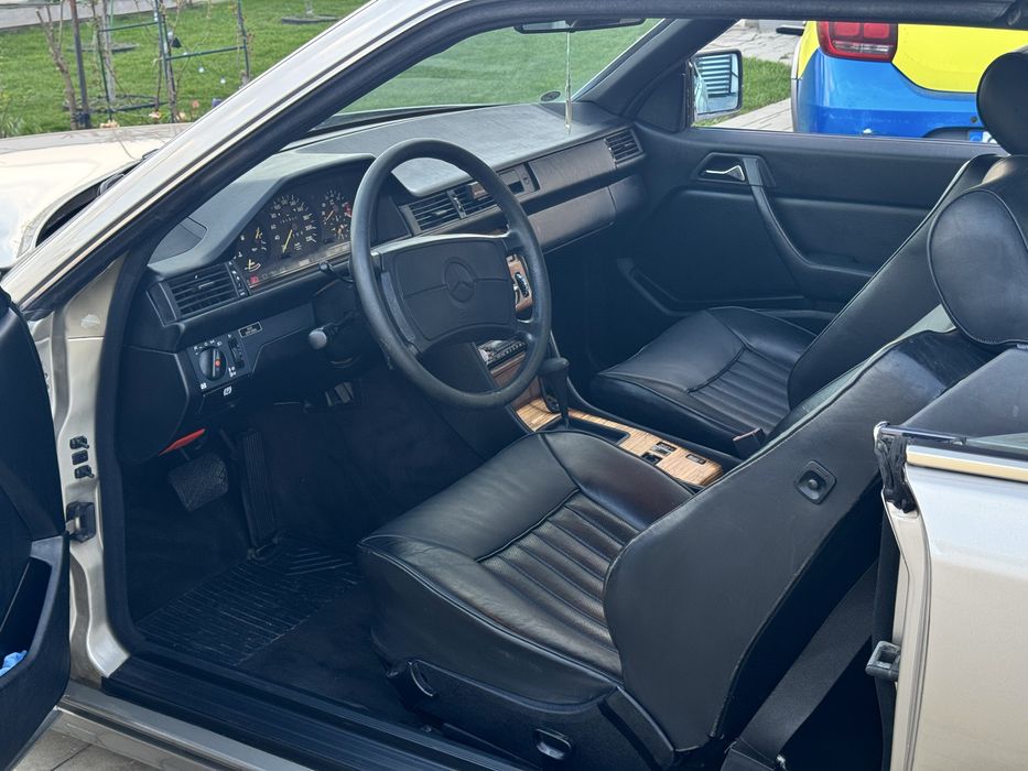Mercedes w124 coupe / vehicul istoric / AC / piele / pilot automat