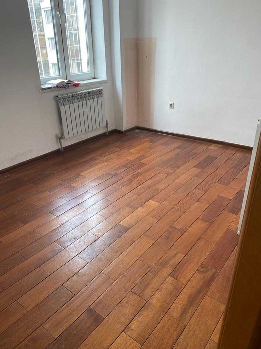 Продам б/у паркет из красного дерева в хорошем состоянии