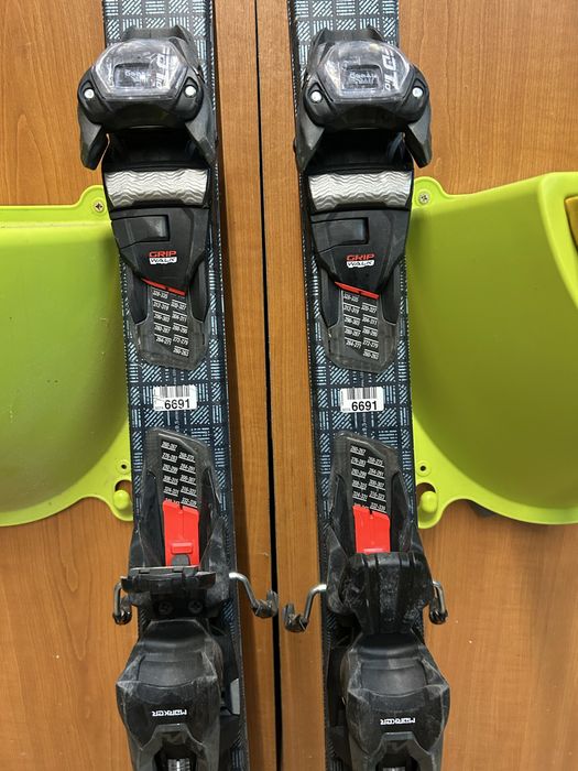 Schiuri Atomic 165cm