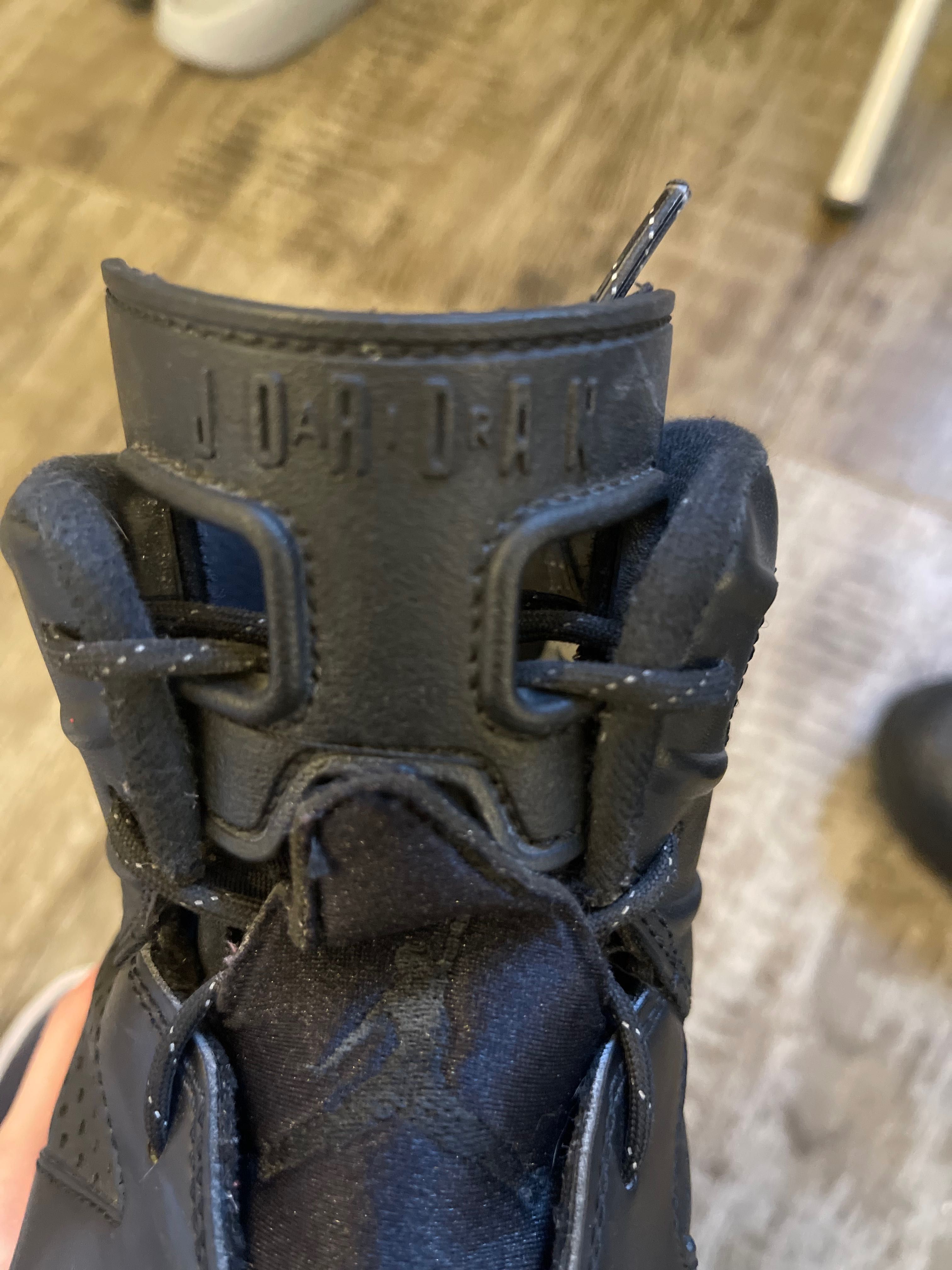 Air Jordan 6 Retro "Black Cat" sneakers