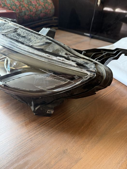 Левая фара от Malibu Xl