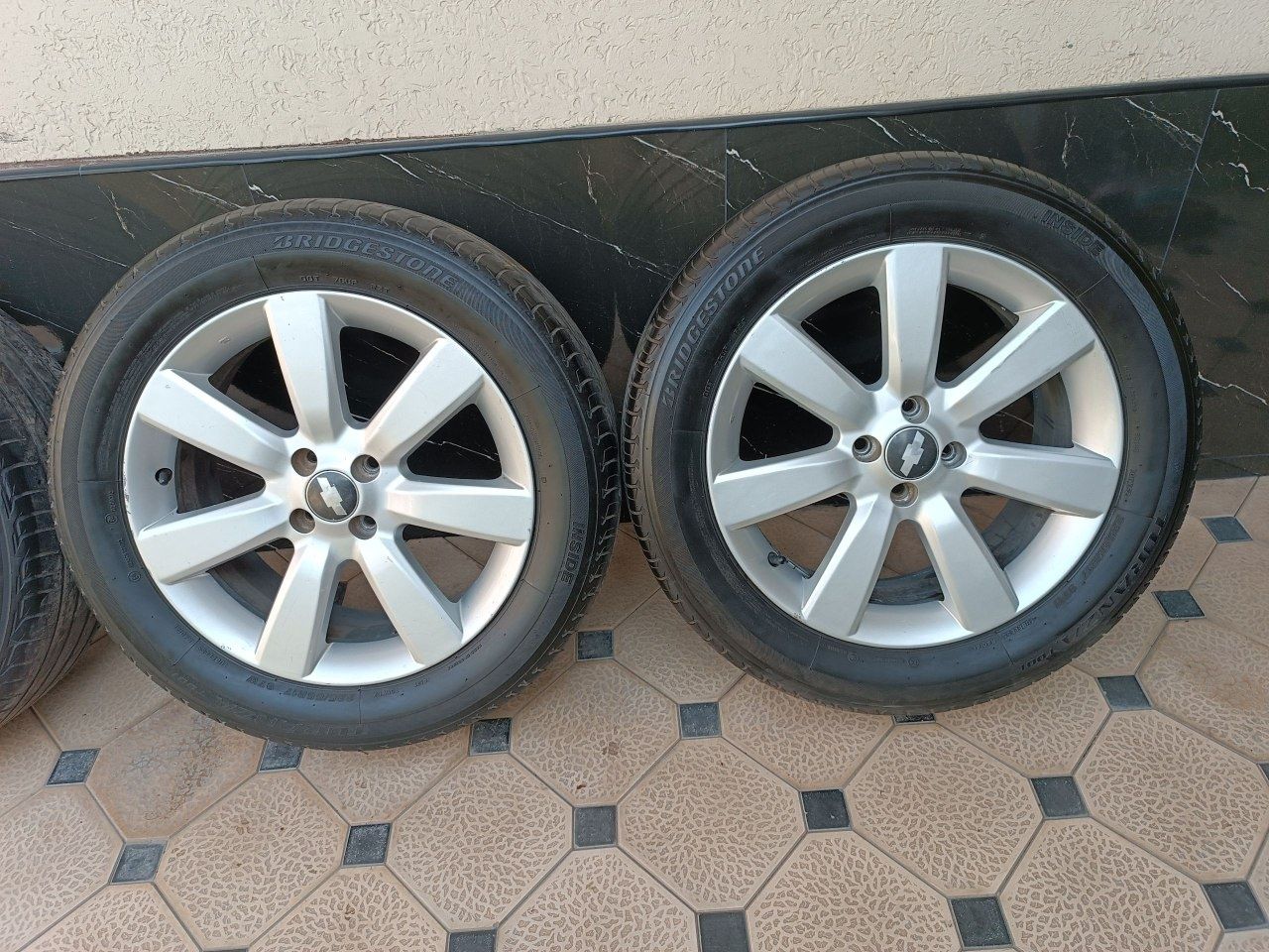 Kobalt Diska balon225 55 R17 Holati ideal ayibi yoq