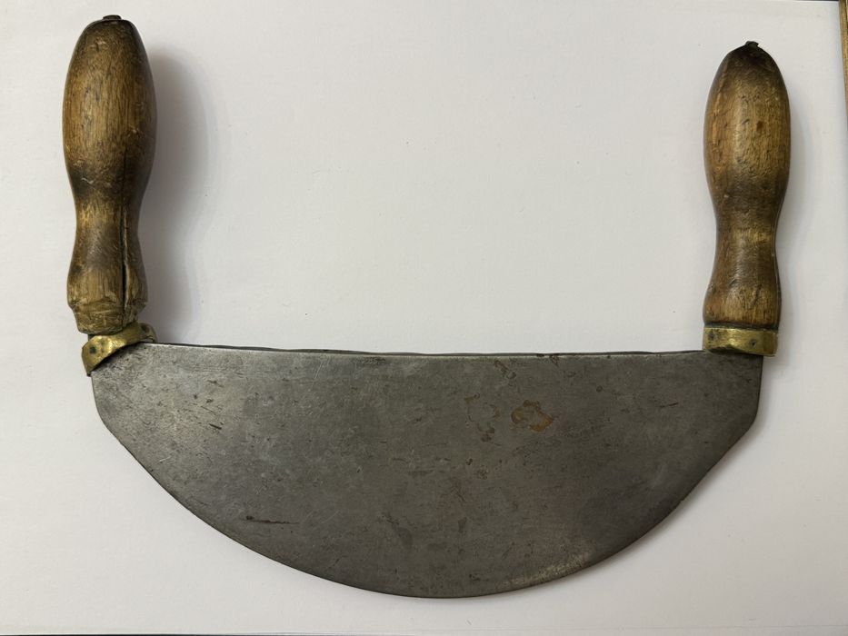 Cutit vechi, pentru tocat. Stanta fierar (macelarie, carne, ierburi)