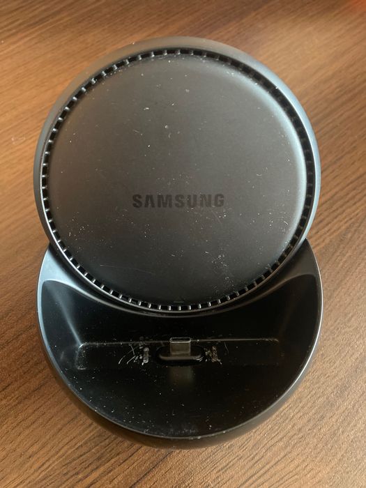 Докинг станция Samsung DeX Station