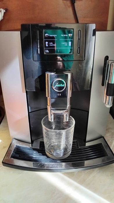 Кафеавтомат Jura E8