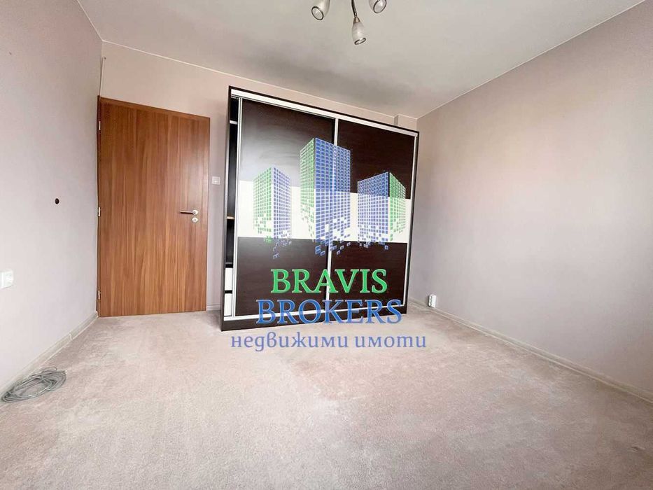 Продава се Двустаен апартамент в Варна, Лятно кино Тракия - 92 кв.м за 1946 €/кв.м - Снимка #4